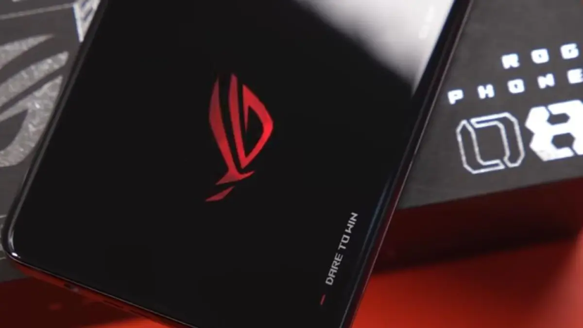 Asus dikabarkan cabut dari pasar smartphone global. Nasib ROG Phone dan Zenfone kini jadi sorotan para gamer.(screenshot youtube)