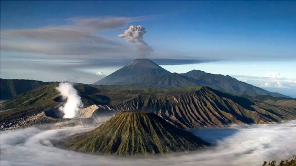 Mau liburan seru? Cek 15 wisata Jawa Timur paling favorit 2026, mulai dari Bromo, Kawah Ijen, hingga Gili Iang yang punya oksigen tertinggi di dunia!(Pinterest)