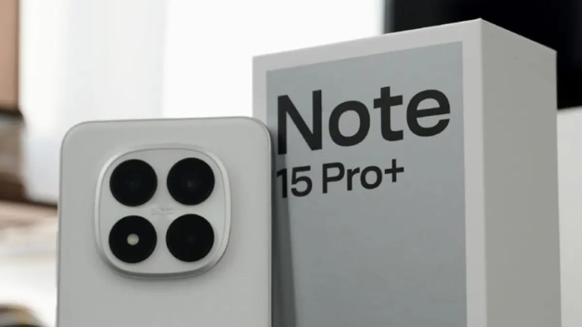 Redmi Note 15 Pro 5G hadir dengan layar AMOLED 120Hz, baterai jumbo, dan kamera 200MP, tapi desainnya menuai kritik. (Pinterest.com)