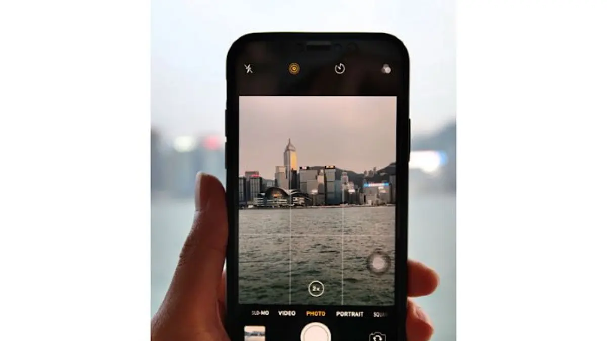 Tips fotografi HP agar hasil foto smartphone lebih estetik dan profesional, mulai dari angle, lighting hingga editing RAW.(pinterest)