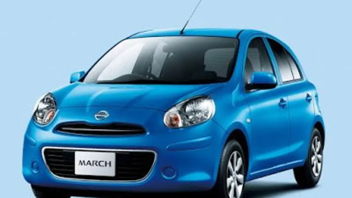 Mobil bekas Rp50 jutaan masih layak dibeli. Ini rekomendasi hatchback irit, bandel, murah pajak, dan nyaman buat harian.(Gemini AI)
