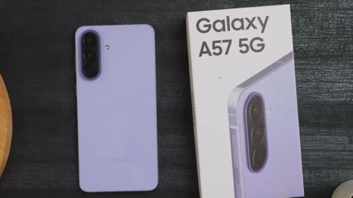 Review Samsung Galaxy A57 5G, hadir dengan desain lebih tipis, layar premium, dan kamera lebih smooth dibanding A56.(screenshot youtube)