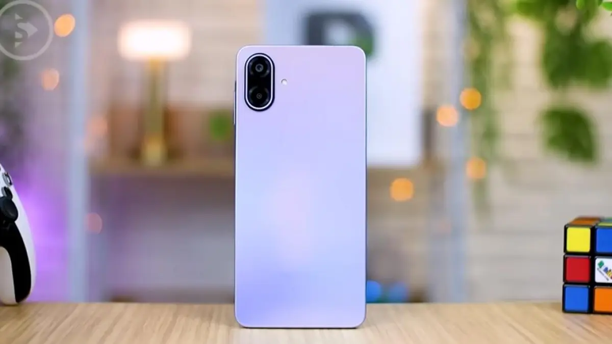 Samsung Galaxy A07 5G resmi dijual di Indonesia dengan RAM 6 GB, layar 120 Hz, dan baterai 6000 mAh harga Rp2 jutaan.(screenshot youtube)