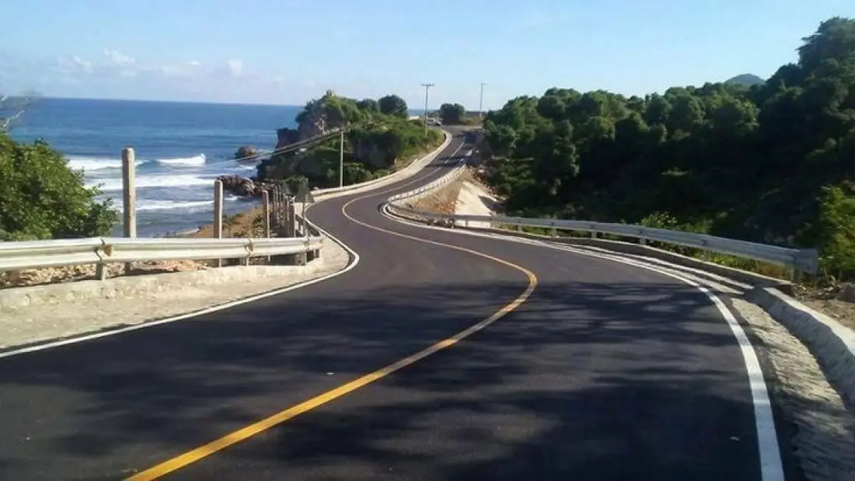 Jalur Trenggalek ke Panggul jadi favorit pemudik dan touring santai, penuh panorama indah hingga wisata Pantai Konang. (screenshot youtube)