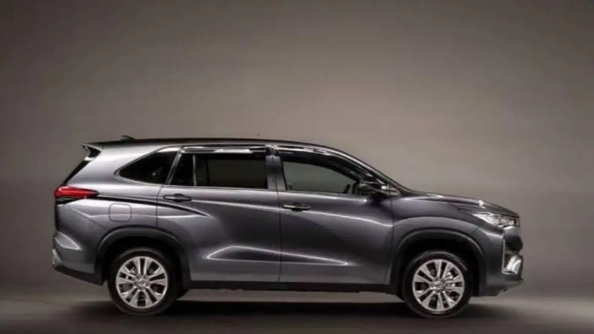 Toyota Veloz Hybrid Q 2026 hadir dengan mesin hybrid irit BBM, fitur modern, dan harga mulai Rp326 jutaan.(pinterest.com)