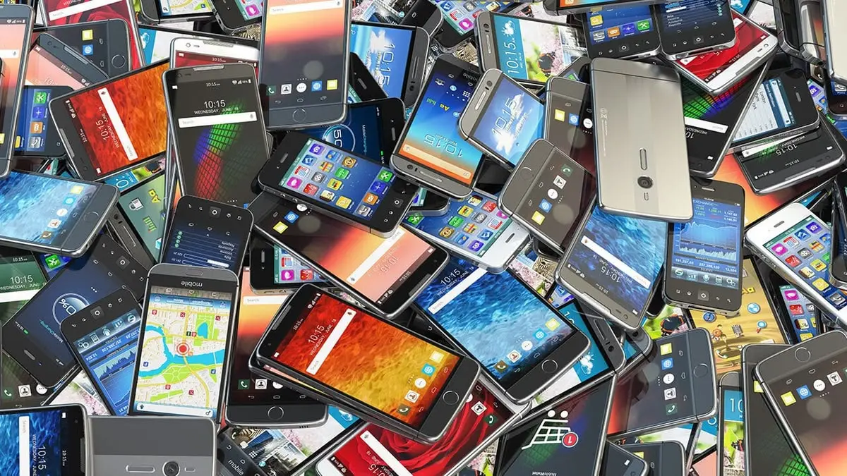 Cari HP 1 Jutaan Spek Dewa Terbaik 2026? Ini 10 rekomendasi RAM 8GB, baterai 7000mAh, & layar 120Hz. Murah tapi performa gahar, cek speknya di sini!(Pinterest)