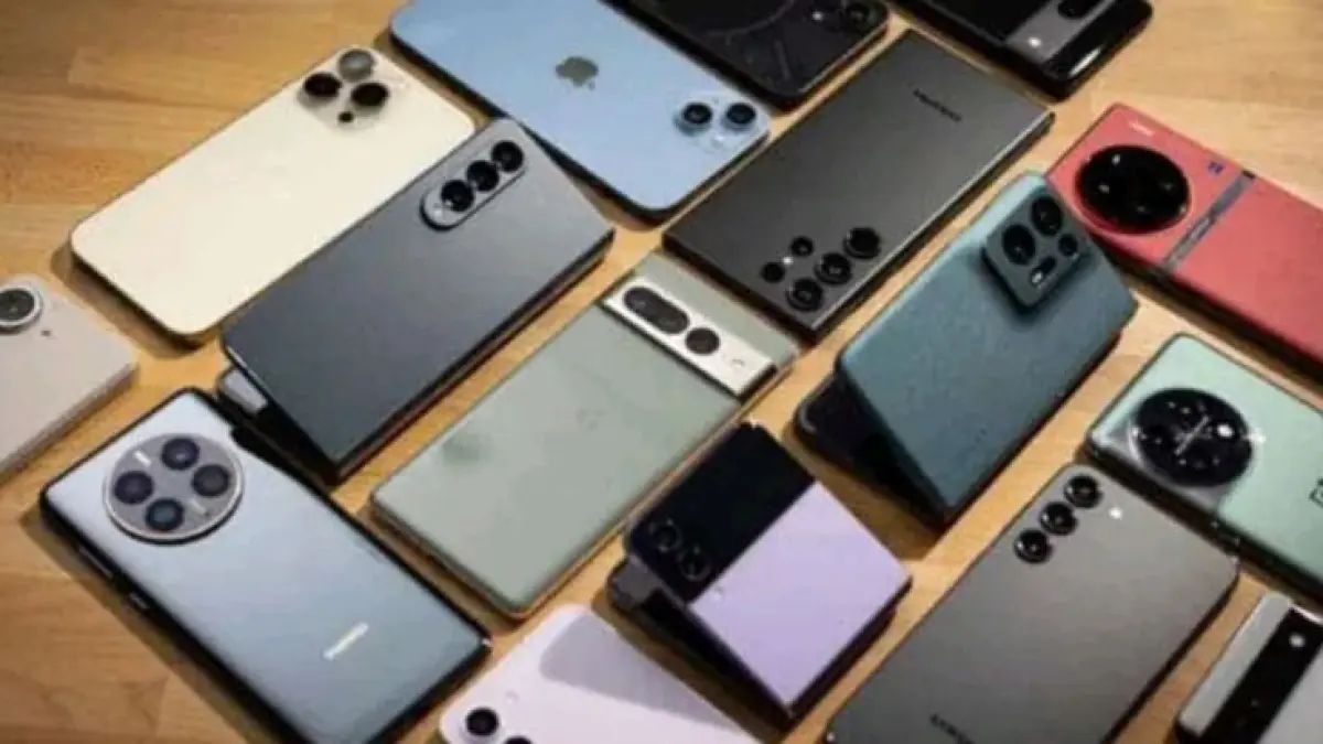 Cari HP Compact Mantan Flagship Terbaik 2026? Ini 5 pilihannya dari Samsung, Xiaomi, hingga iPhone. Spek dewa, harga turun drastis mulai 8 jutaan!(Pinterest)