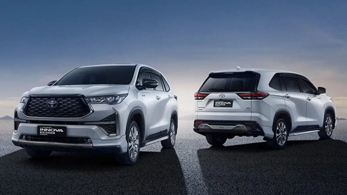 Innova Zenix Hybrid jadi idola! Irit bensin 1:20 saat BBM Dex naik. Cek rahasia modifikasi blackout yang bikin mobil keluarga ini tampil makin mewah!(Pinterest)