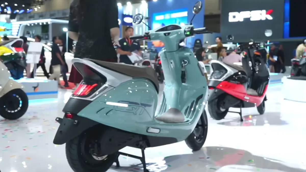 Motor listrik Indomobil E-Motor QT meluncur di IMS 2026 dengan harga Rp15 jutaan, desain retro modern, dan jarak tempuh hingga 130 km.
(screenshot youtube)