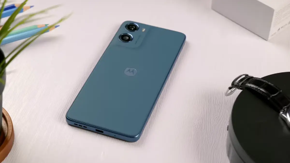 Motorola G06 Power hadir dengan baterai 7000 mAh, kamera AI 50 MP, Dolby Atmos, dan Android 15 di harga Rp1 jutaan.
(screenshot youtube)