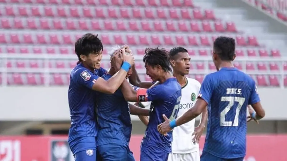 Arema FC bursa transfer 2026 incar gelandang Brasil, striker Spanyol hingga pemain Amerika Selatan untuk musim baru!(Gemini AI)