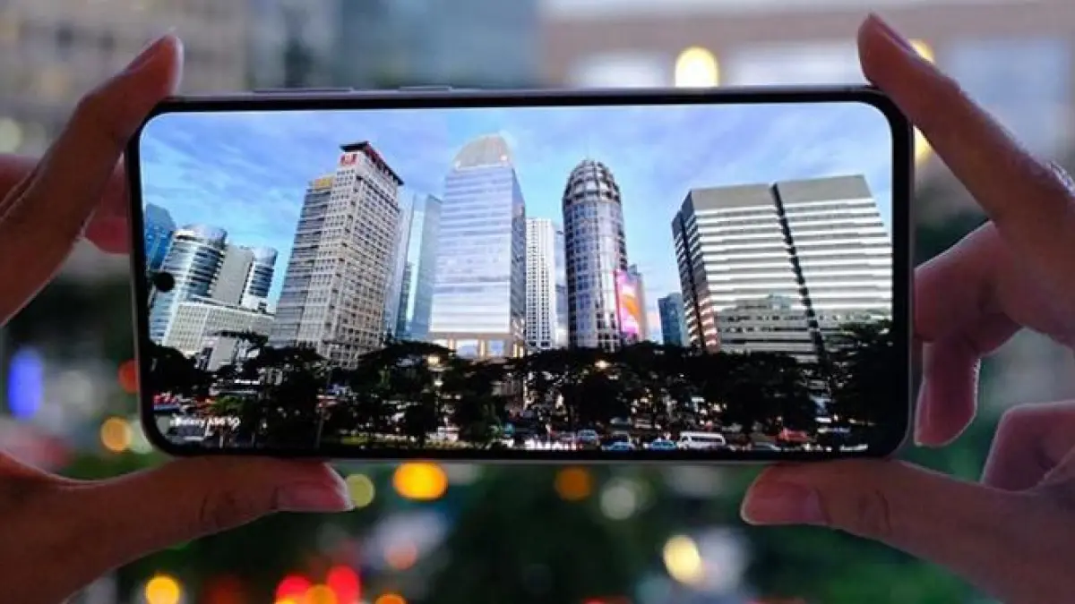 Review Samsung Galaxy A56 hadir dengan kamera flagship, foto malam lebih jernih, layar AMOLED, dan performa stabil.