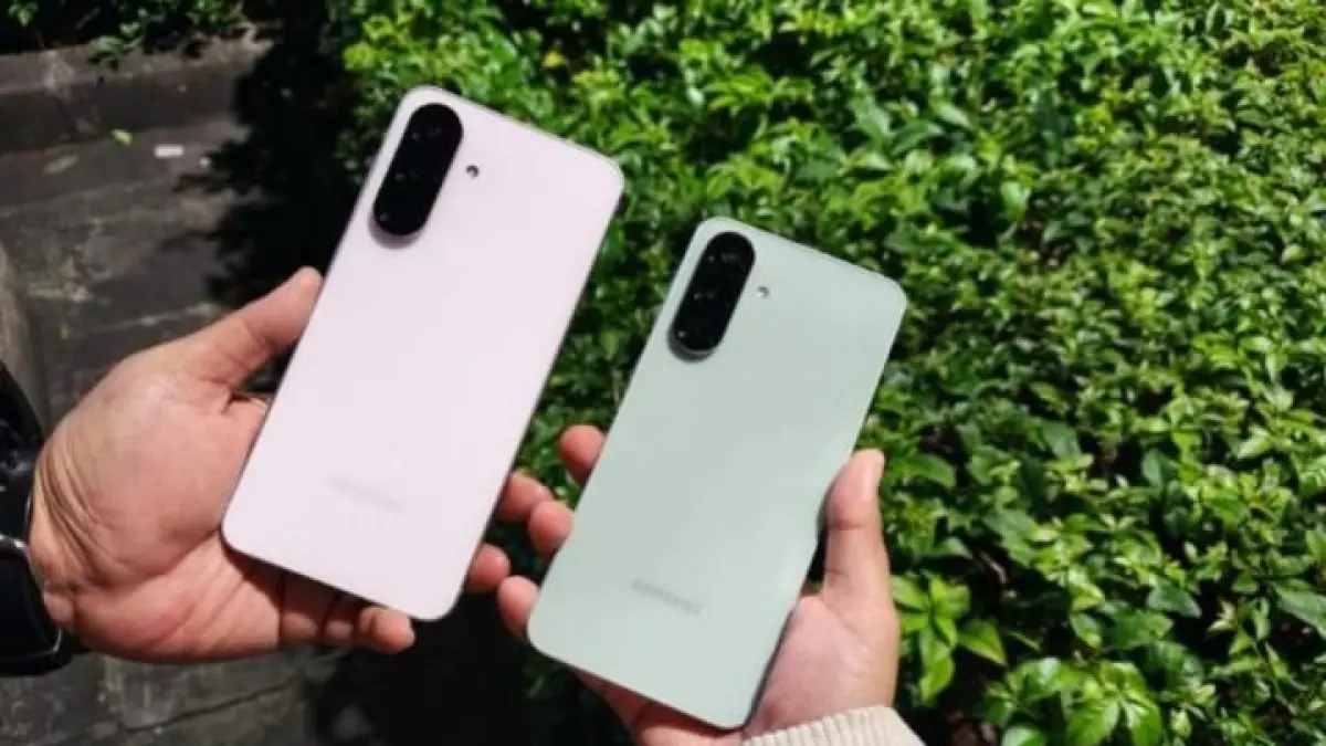 Samsung Galaxy A56 hadir dengan desain slim, material premium, dan ketahanan air IP67 yang membuat tampilannya makin mewah.