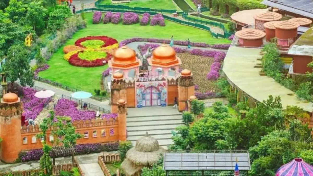 Wisata Bandung viral 2026 hadir dengan hidden gem alam, spot Instagramable, dan kuliner hits yang ramai di TikTok.