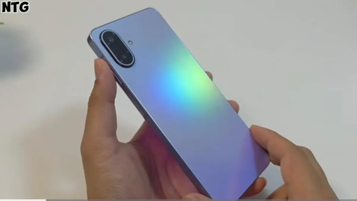 Samsung Galaxy A07 5G hadir dengan baterai 6000 mAh, layar 120 Hz, dan update 6 tahun. Simak review lengkapnya.(screenshot youtube)