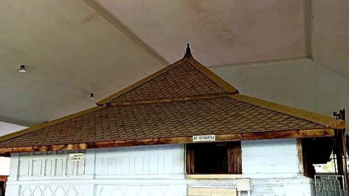 Wisata religi Gresik ramai dikunjungi peziarah, dari makam Sunan Giri hingga Maulana Malik Ibrahim bersejarah. (Pinterest) 