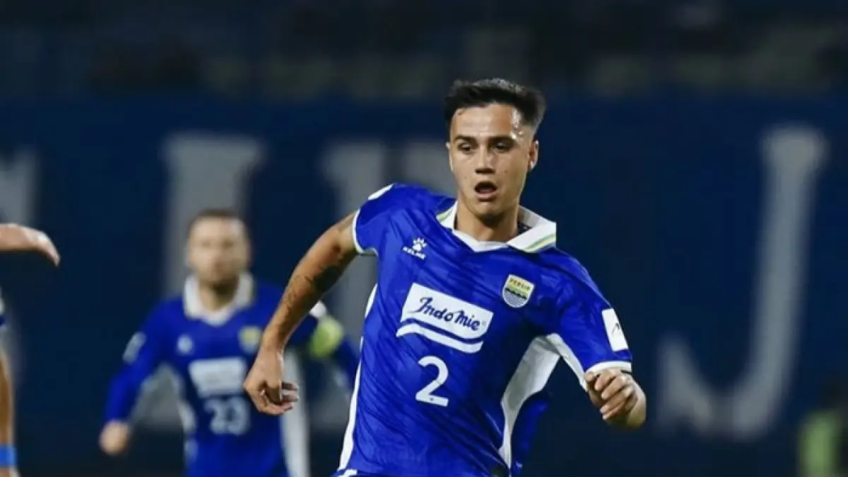 Bursa transfer Persib Bandung memanas, Aymen Hussein hingga Bruno Moreira masuk radar Bojan Hodak musim 2026-2027.(Pinterest)