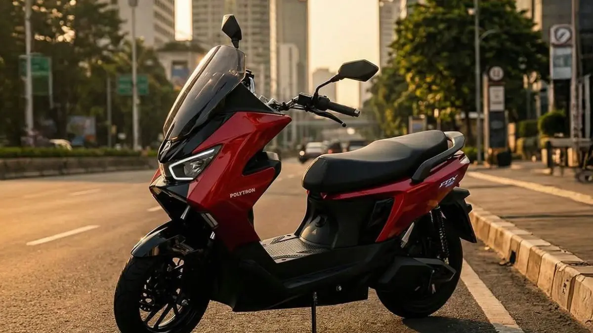 Review Polytron Fox 350, motor listrik Rp15 jutaan dengan top speed 95 km/jam dan fitur lengkap, tapi suspensinya disorot.