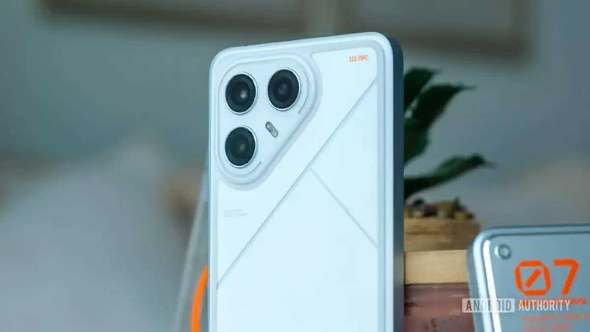 Tecno Pova 7 resmi dijual mulai Rp1,9 jutaan dengan baterai 7000 mAh, Helio G100, dan fitur gaming lengkap (Pinterest).
