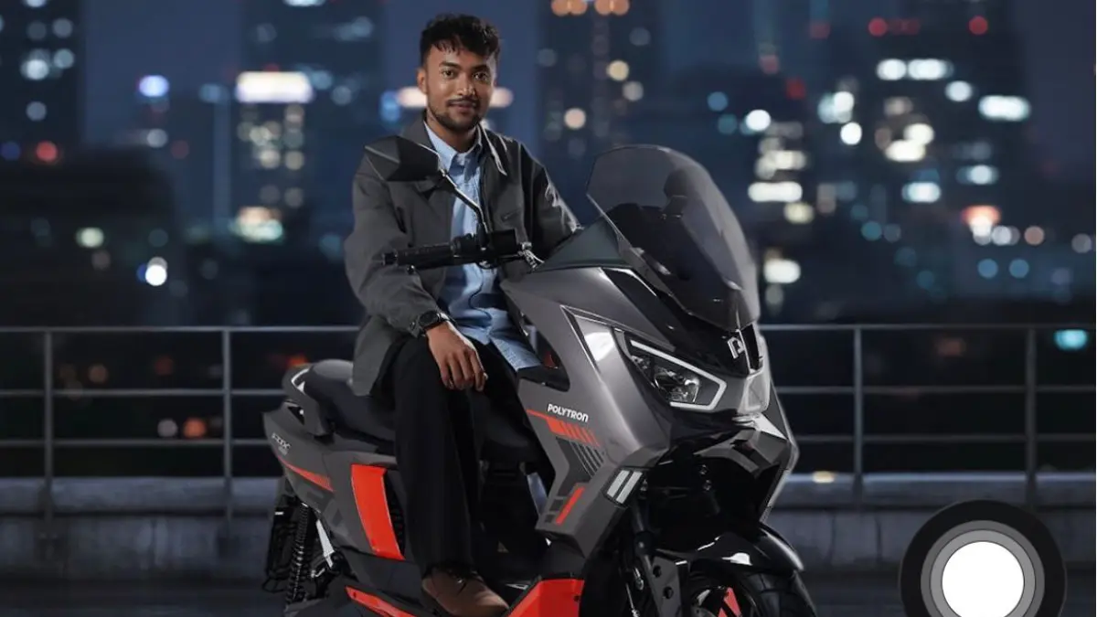 Polytron Fox 350 hadir dengan jarak tempuh 135 km, regenerative brake, dan harga mulai Rp15,5 juta. Ini fitur lengkapnya.