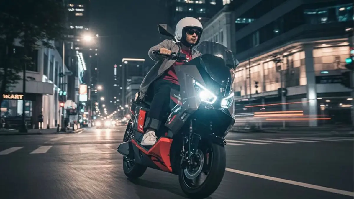Polytron Fox 350 hadir dengan posisi duduk lebih nyaman, jarak tempuh 140 km, dan fitur modern. Benarkah lebih baik dari Fox Air?