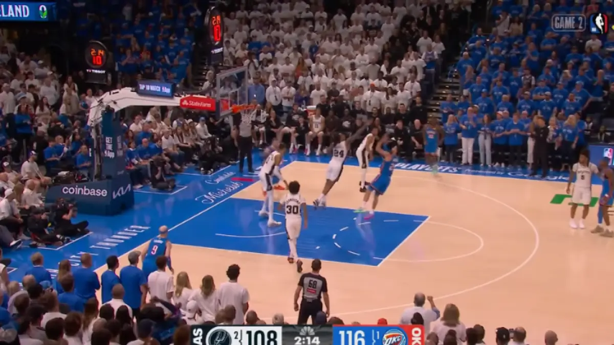 SGA tampil menggila, Thunder jaga asa playoff usai tumbangkan Spurs dalam duel panas penuh drama sengit. (YT. Chaz NBA)
