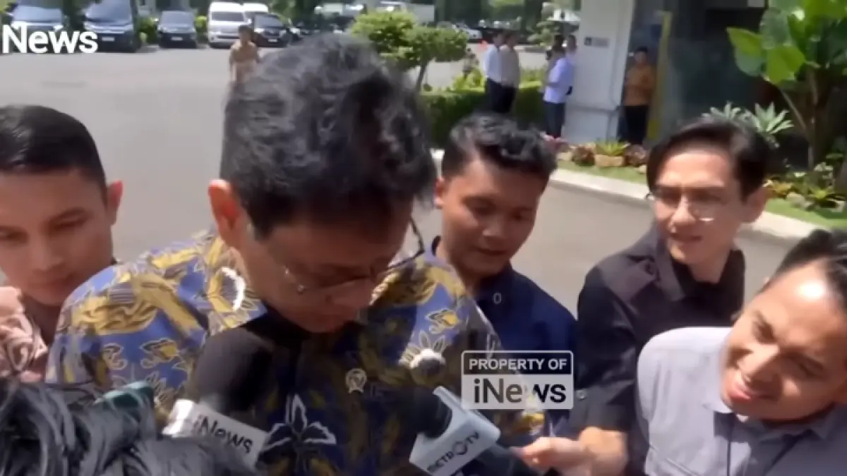 Purbaya bongkar dugaan manipulasi harga ekspor CPO perusahaan besar saat dicegat wartawan usai pertemuan ekonomi. (YT: 
Official iNews)