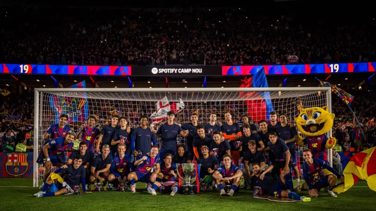 Simak sejarah FC Barcelona, klub legendaris dengan filosofi Tiki-Taka dan La Masia yang melahirkan Lionel Messi hingga bintang masa depan Lamine Yamal.(Pinterest)