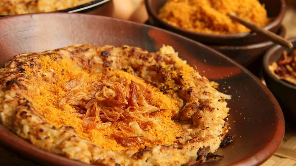 Cari oleh-oleh khas Jakarta? Cek 28 rekomendasi kekinian, dari kuliner Betawi lezat hingga suvenir ikonik Monas. Wajib beli untuk buah tangan keluarga!(Pinterest)