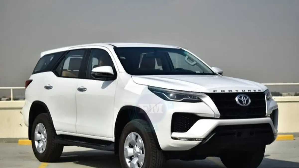 Harga Toyota Fortuner VRZ 2019 turun? SUV diesel otomatis ini dijual Rp365 juta dengan fitur lengkap dan kilometer rendah. (Pinterest)
