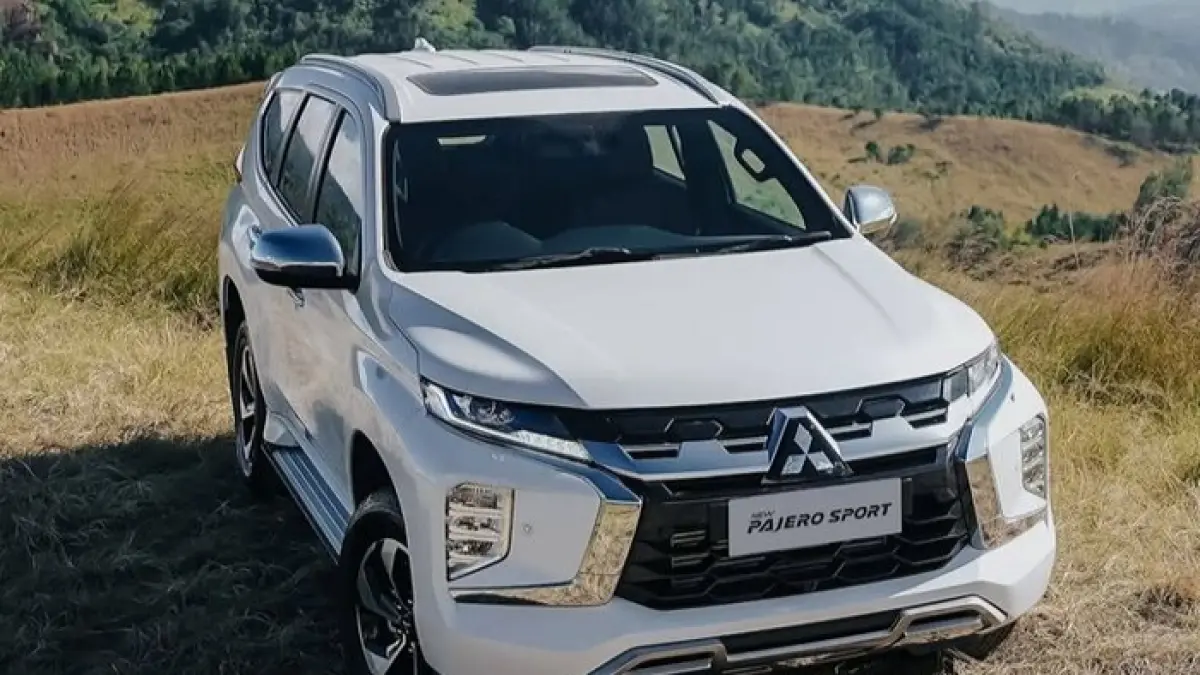 Mitsubishi Pajero Sport 2026 tampil sangar usai delete chrome, upgrade lampu Ultra Headon dan PPF premium. Simak detailnya. (Pinterest)
