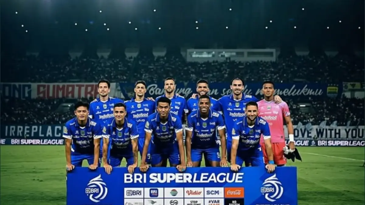  Persib Bandung juara Liga 1 Super League 2025-2026 usai tahan imbang Persijap Jepara dan cetak hattrick juara bersejarah.