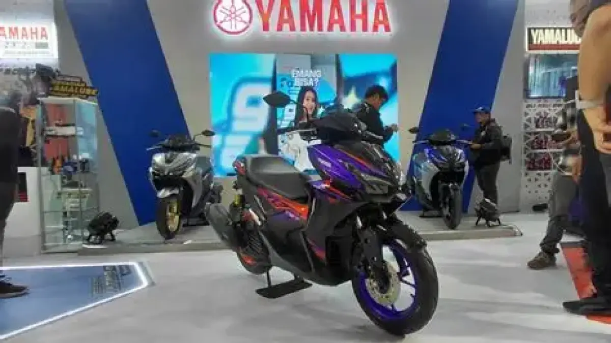 Yamaha Aerox Alpha Turbo 2026 hadir di Malang dengan warna Elixir Dark Silver, fitur YECVT, TFT, dan mesin 155 cc VVA.