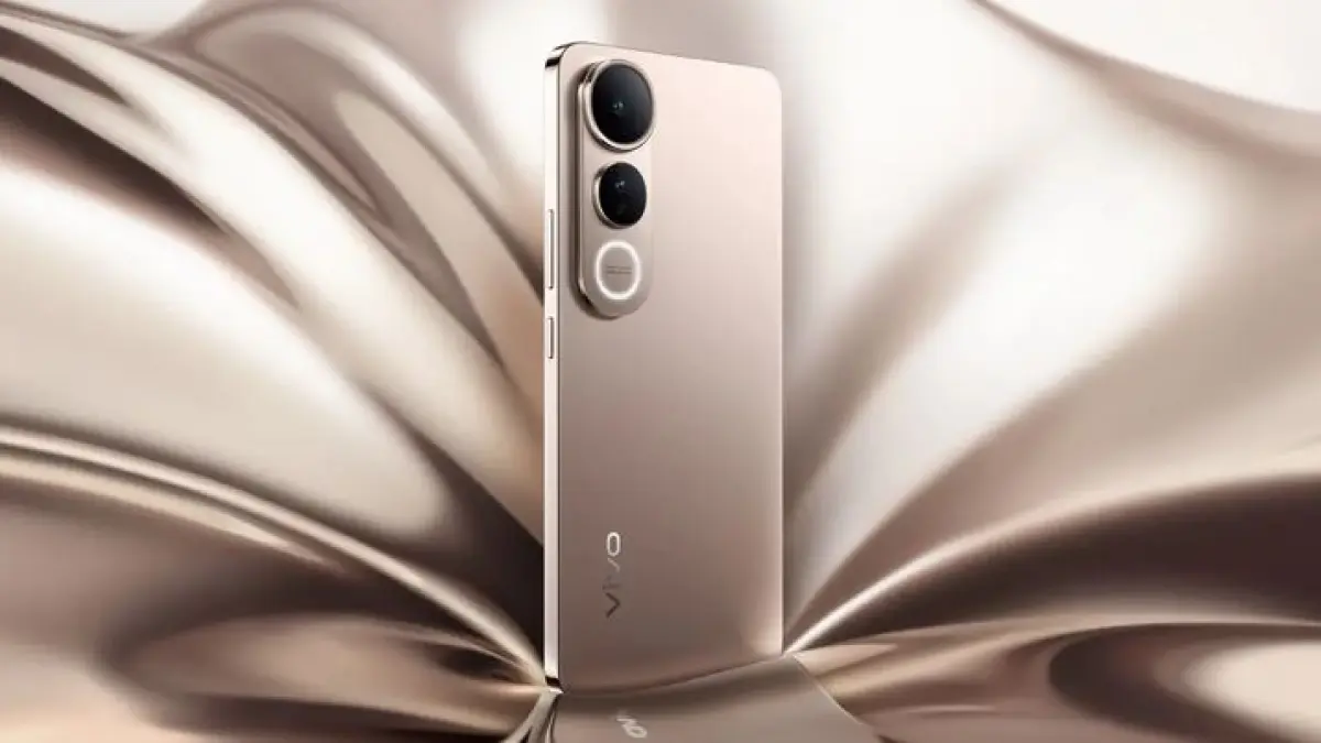 Vivo V50 Lite hadir dengan baterai 6500 mAh, layar P-OLED 120 Hz, IP69, dan 90W FlashCharge mulai Rp3 jutaan.