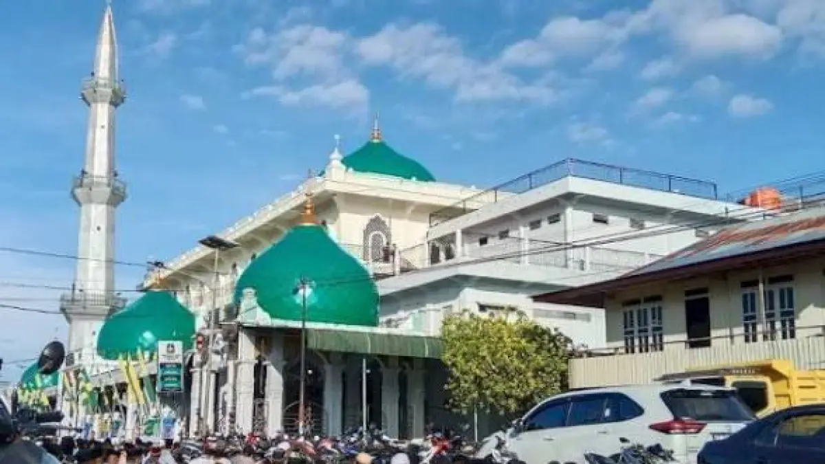 Kisah Imam Lapeo Bayar Utang Masjid Jadi Sorotan: Cerita Karomah yang Bikin Merinding dan Penuh Hikmah (Google.com)