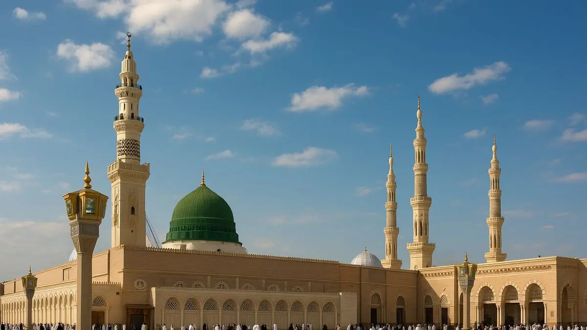 Masjid Nabawi dan sejarah awal azan dalam Islam dimulai pada tahun pertama hijrah Nabi Muhammad SAW di Madinah.