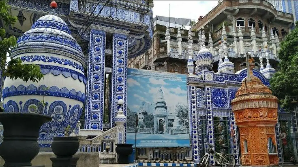 Masjid Tiban Malang Viral: Benarkah Dibangun Jin dalam Semalam? Ini Fakta Sebenarnya yang Jarang Diketahui (Pinterest)