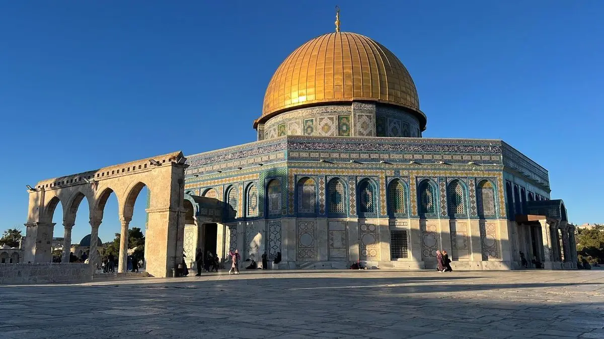 Sejarah Masjid Al-Aqsa di Yerusalem, kiblat pertama umat Islam dan lokasi Isra Mi’raj Nabi Muhammad SAW.