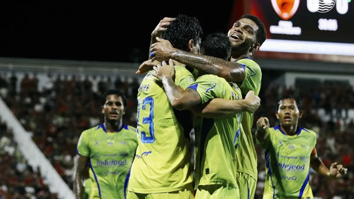 Persib Bandung transfer 2026-2027 panas! Barba hengkang, kiper Kroasia dibidik, Maung Bandung siap rombak skuad.