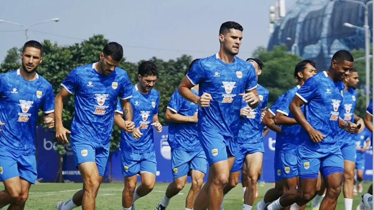 Rumor Transfer BRI Super League 2026-2027 memanas, Arema FC, Persib Bandung, hingga Bali United aktif di bursa transfer.