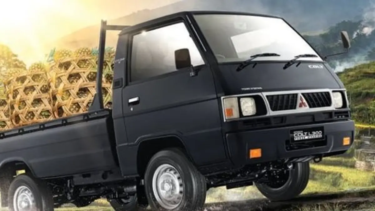 Harga Mitsubishi L300 Pick Up bekas Juni 2026 mulai Rp10,5 juta. Simak daftar lengkap harga L300 bekas dari tahun 1982 hingga 2015.(Gemini AI)