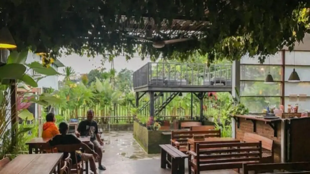 Tempat nongkrong Jogja aesthetic jadi gaya hidup baru dengan desain unik, ruang sosial, dan daya tarik ekonomi kreatif.