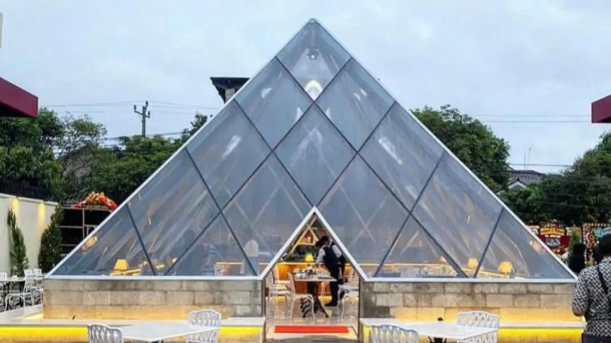 Tempat nongkrong Jogja aesthetic semakin viral karena desain unik, suasana nyaman, dan spot foto yang Instagramable.