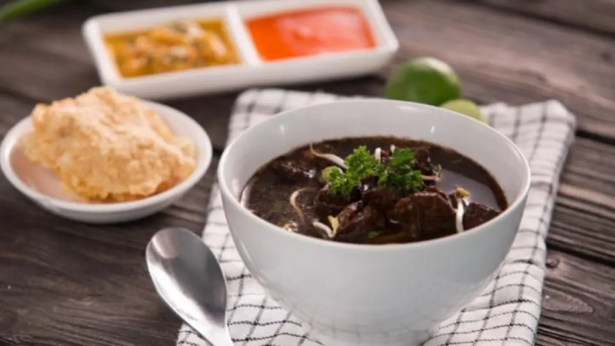 Kuliner tradisional Jawa Timur tetap diminati karena cita rasa autentik, rempah khas, dan warisan budaya yang terus dilestarikan.