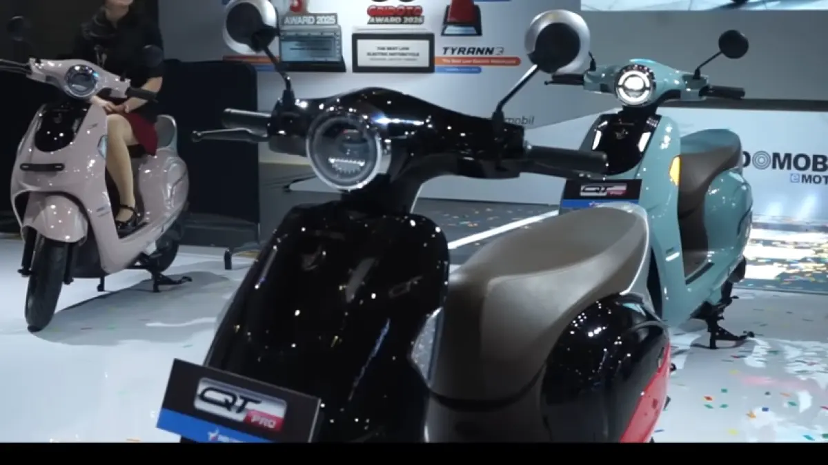 Motor Listrik Indomobil QT Pro di IMS 2026, harga Rp18 juta, jarak 130 km, fitur lengkap hasil tantangan motor murah.
(screenshot youtube)
