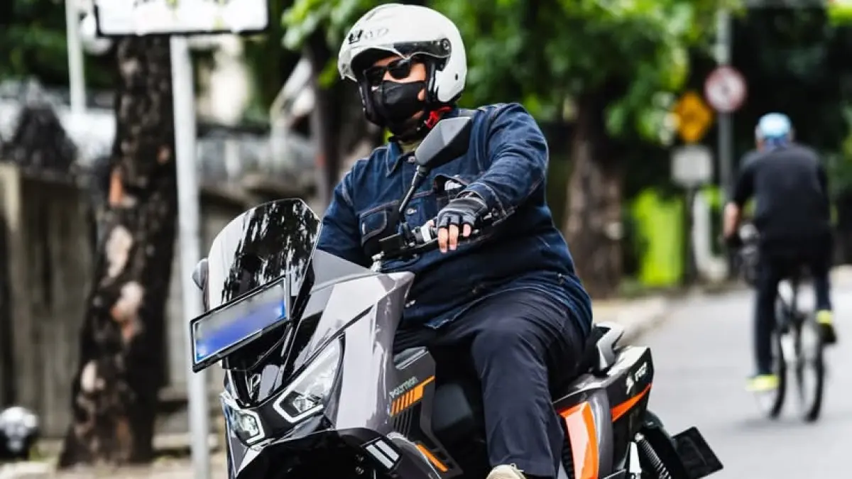 Uji ketangguhan Polytron Fox 350 rute Jakarta-Sumatera sejauh 600 km. Terbukti tangguh libas tanjakan Bukit Cindy berkat fitur canggih HSA! (Screenshot Instagram)