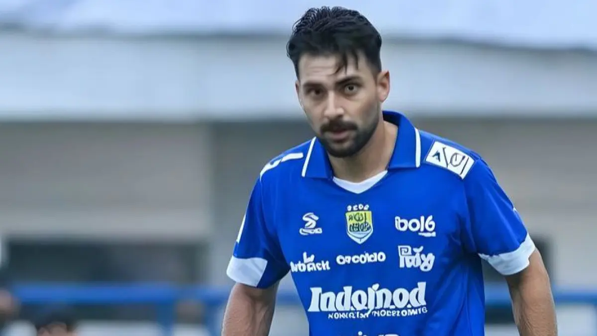 Pemain baru Persib Bandung 2026 jadi sorotan, Maung Bandung siapkan 3 rekrutan kunci untuk perkuat skuad Liga 1 musim depan.
