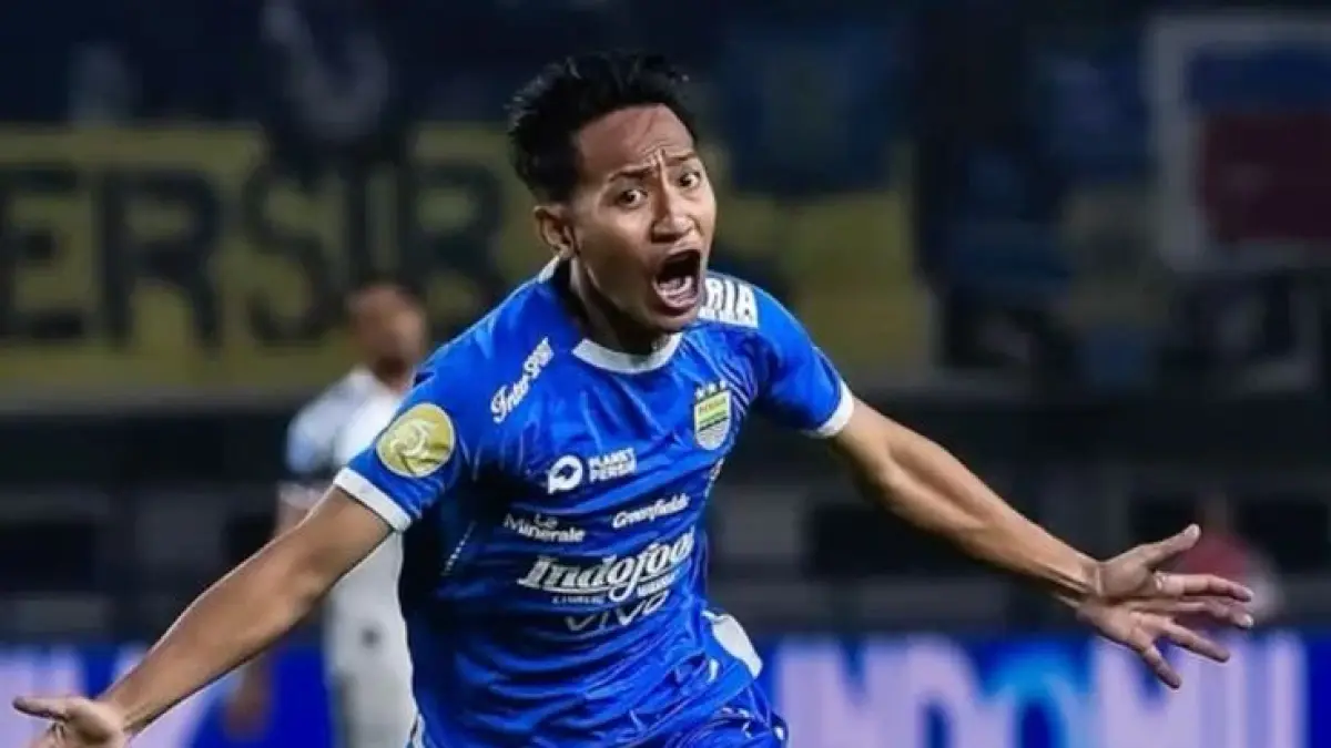 Pemain baru Persib Bandung 2026 jadi sorotan, Maung Bandung siapkan 4 rekrutan kunci untuk perkuat skuad Liga 1 musim depan.