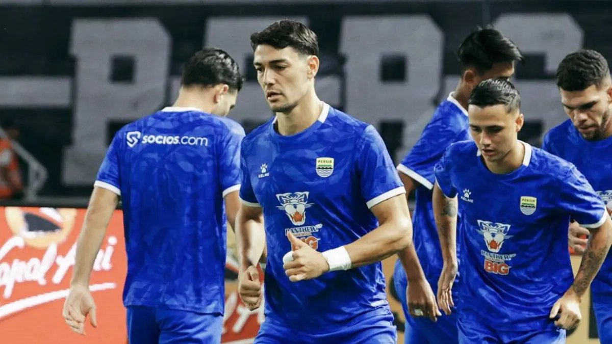 Bursa transfer Persib Bandung 2026-2027 panas! 18 pemain top dunia dirumorkan gabung Maung Bandung, siapa saja?