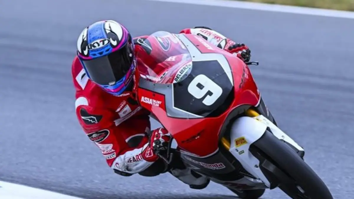 Rumor 10 poin untuk Veda Ega Pratama usai Moto3 Hungaria 2026 bikin geger. Benarkah Dorna dan FIM evaluasi hasil balapan? (Pinterest) 
